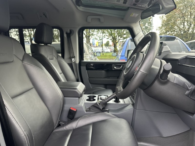 2024 (24) INEOS Commercials GRENADIER 3.0 TD Fieldmaster Edition Utility Auto [5 Seat] 4631579