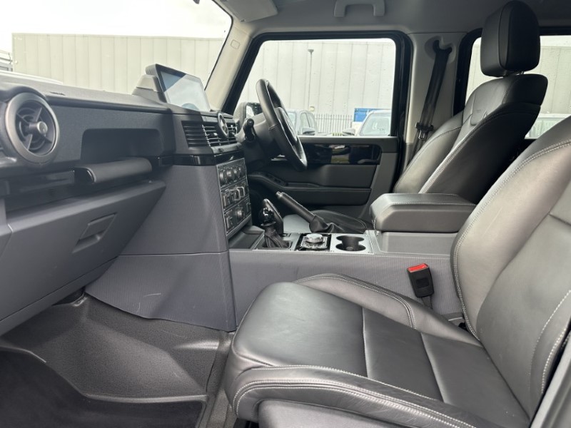 2024 (24) INEOS Commercials GRENADIER 3.0 TD Fieldmaster Edition Utility Auto [5 Seat] 4631567