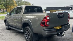 2022 (22) TOYOTA COMMERCIAL HILUX Invincible X D/Cab Pick Up 2.8 D-4D Auto 4661557