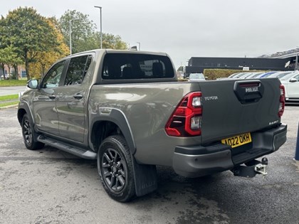 2022 (22) TOYOTA COMMERCIAL HILUX Invincible X D/Cab Pick Up 2.8 D-4D Auto