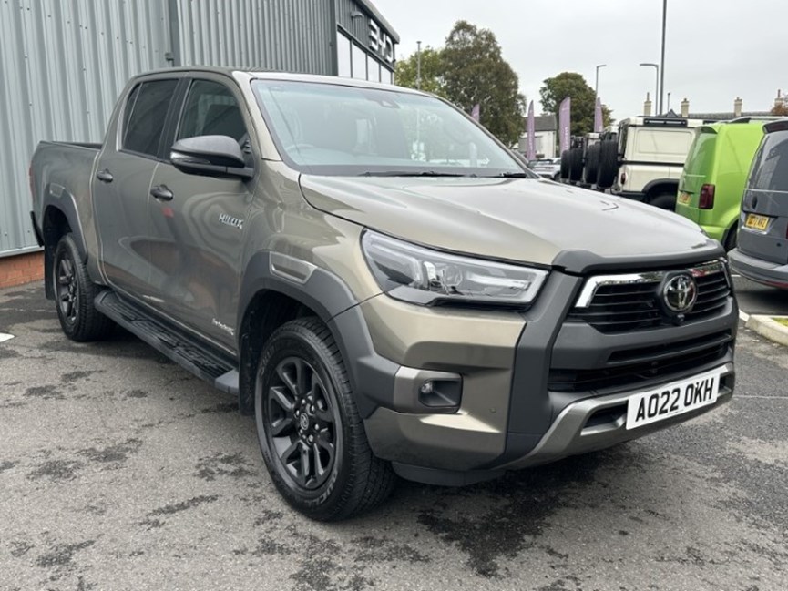 2022 (22) TOYOTA COMMERCIAL HILUX Invincible X D/Cab Pick Up 2.8 D-4D Auto