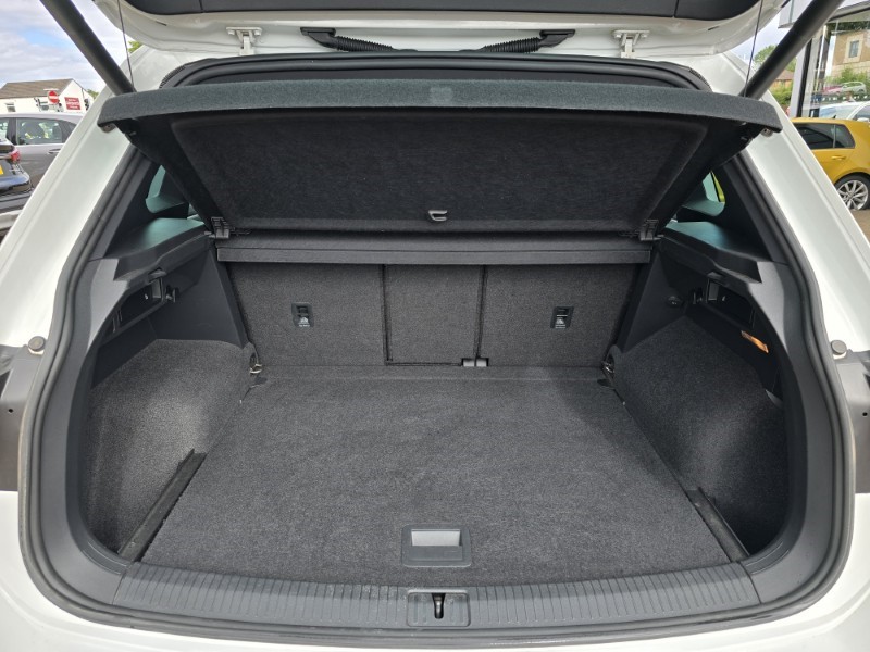 2018 (68) VOLKSWAGEN TIGUAN 2.0 TDi 150 4Motion R-Line 5dr DSG 4954500