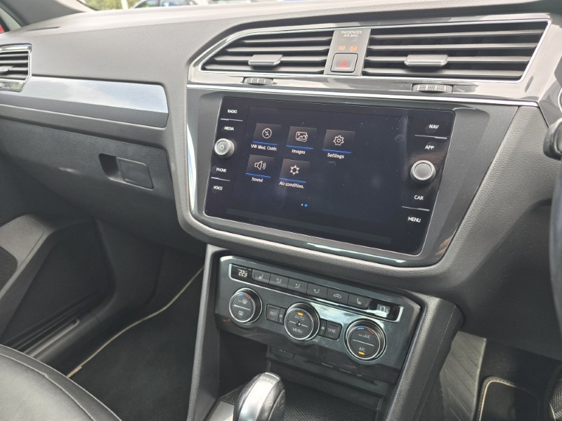 2018 (68) VOLKSWAGEN TIGUAN 2.0 TDi 150 4Motion R-Line 5dr DSG 4954530