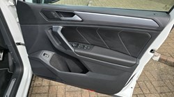 2018 (68) VOLKSWAGEN TIGUAN 2.0 TDi 150 4Motion R-Line 5dr DSG 4954515