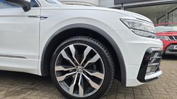 2018 (68) VOLKSWAGEN TIGUAN 2.0 TDi 150 4Motion R-Line 5dr DSG 4954481