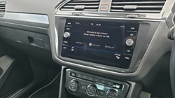 2018 (68) VOLKSWAGEN TIGUAN 2.0 TDi 150 4Motion R-Line 5dr DSG 4954528