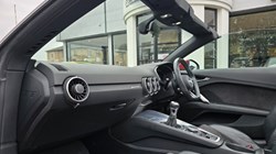 2016 (16) AUDI TT 2.0 TDI Ultra S Line 2dr 4673010