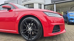 2016 (16) AUDI TT 2.0 TDI Ultra S Line 2dr 4672988