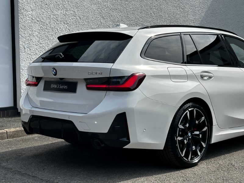  BMW 3 SERIES 320i M Sport 5dr Step Auto [Pro Pack] 3382848