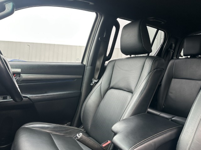 2022 (22) TOYOTA COMMERCIAL HILUX Invincible X D/Cab Pick Up 2.8 D-4D Auto 4724697