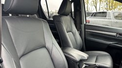 2022 (22) TOYOTA COMMERCIAL HILUX Invincible X D/Cab Pick Up 2.8 D-4D Auto 4724701