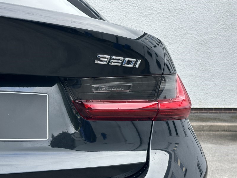  BMW 3 SERIES 320i M Sport 4dr Step Auto 3439520