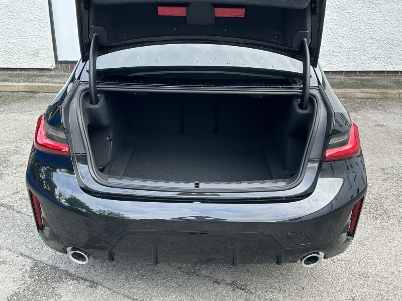  BMW 3 SERIES 320i M Sport 4dr Step Auto 3439521