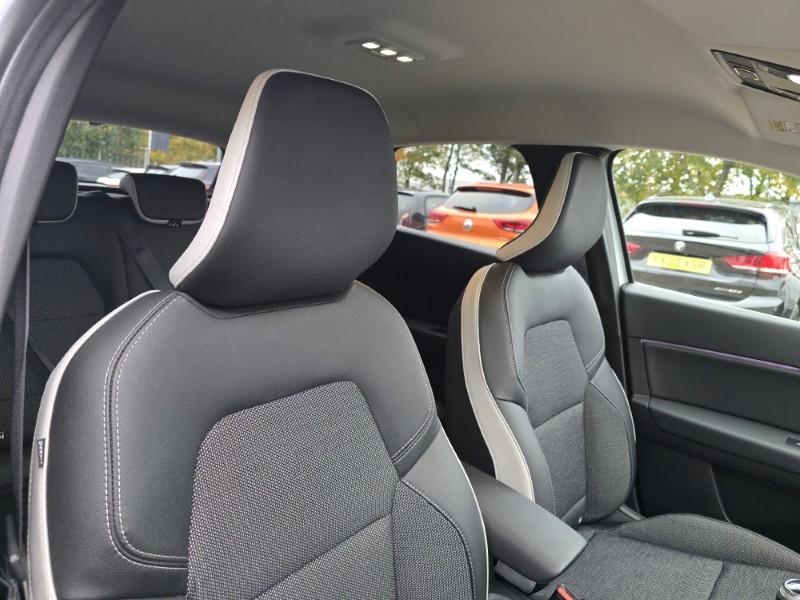 2022 (72) RENAULT CAPTUR 1.0 TCE 90 Techno 5dr 4677731