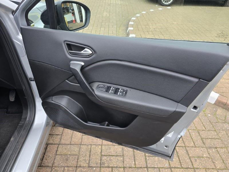 2022 (72) RENAULT CAPTUR 1.0 TCE 90 Techno 5dr 4677729