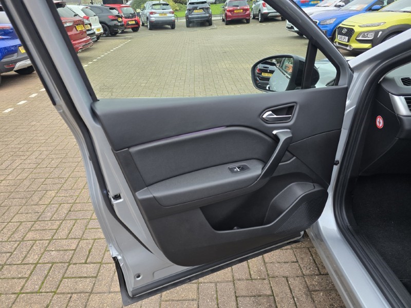 2022 (72) RENAULT CAPTUR 1.0 TCE 90 Techno 5dr 4677724