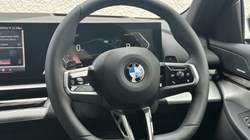 BMW 5 SERIES 520i M Sport Pro 4dr Auto 3554981