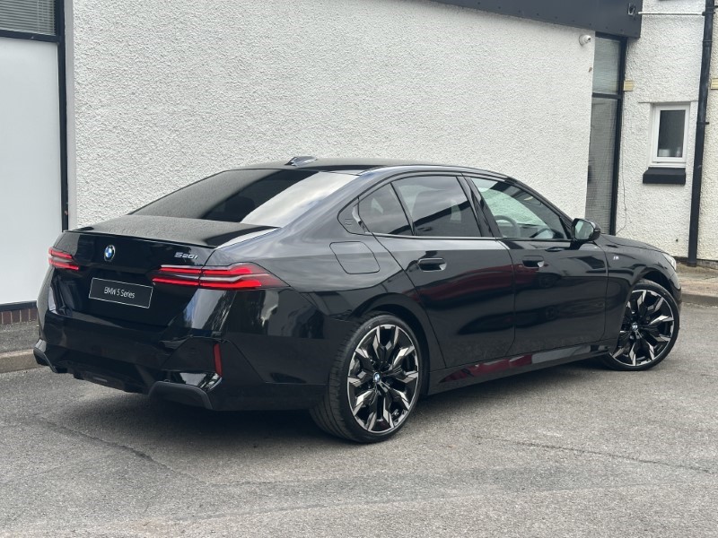  BMW 5 SERIES 520i M Sport Pro 4dr Auto 3554984