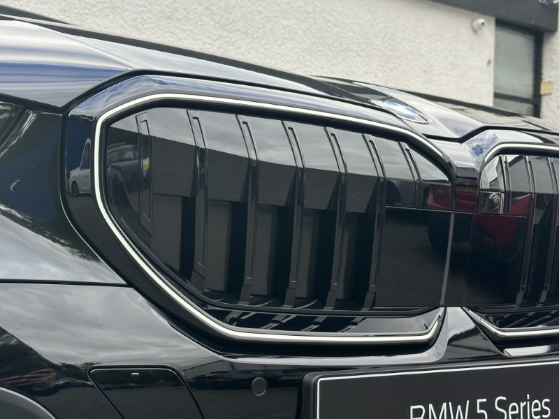  BMW 5 SERIES 520i M Sport Pro 4dr Auto 3554994
