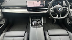 BMW 5 SERIES 520i M Sport Pro 4dr Auto 3554980