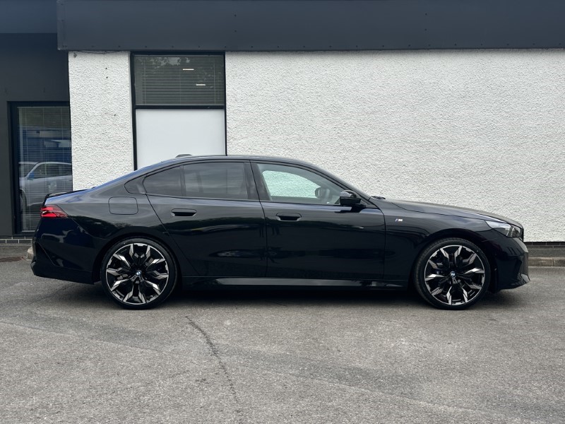  BMW 5 SERIES 520i M Sport Pro 4dr Auto 3554982