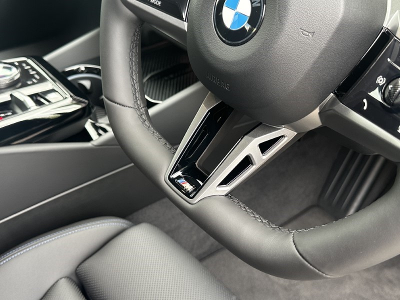  BMW 5 SERIES 520i M Sport Pro 4dr Auto 3554964