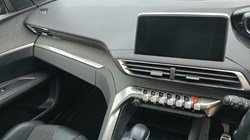 2019 (69) PEUGEOT 3008 1.2 PureTech GT Line Premium 5dr 4685408