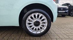 2019 (19) FIAT 500 1.2 Lounge 3dr 4746325