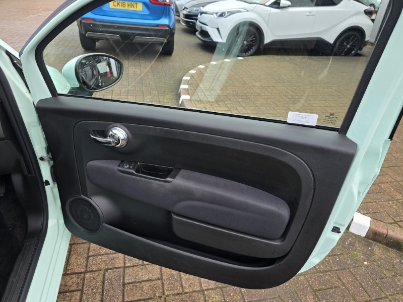 2019 (19) FIAT 500 1.2 Lounge 3dr 4746334