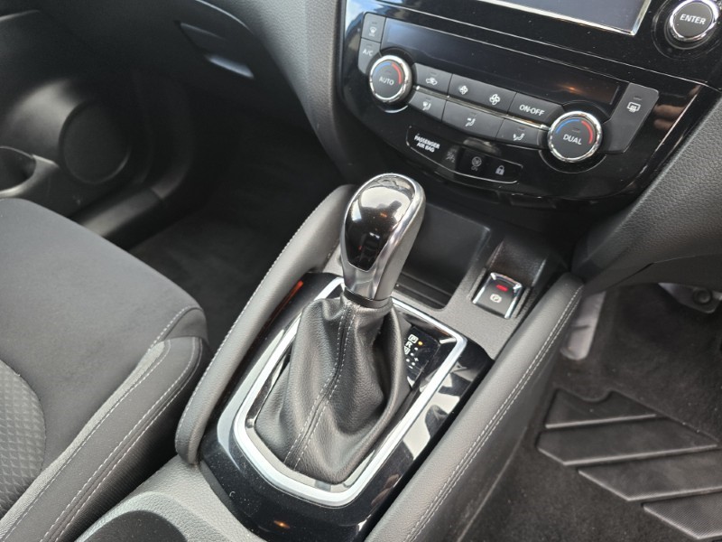 2018 (18) NISSAN QASHQAI 1.2 DiG-T N-Connecta 5dr Xtronic 4747927