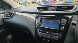2018 (18) NISSAN QASHQAI 1.2 DiG-T N-Connecta 5dr Xtronic 4747935