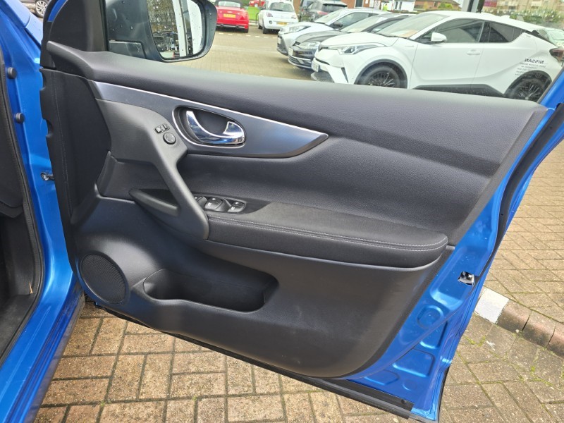 2018 (18) NISSAN QASHQAI 1.2 DiG-T N-Connecta 5dr Xtronic 4747924