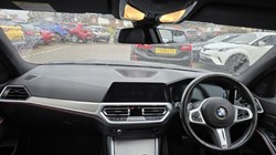 2019 (19) BMW 3 SERIES 330i M Sport 4dr Step Auto 4738063