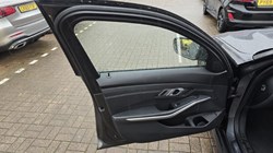 2019 (19) BMW 3 SERIES 330i M Sport 4dr Step Auto 4738066