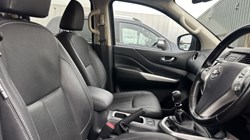 2020 (70) NISSAN COMMERCIAL NAVARA Double Cab Pick Up Tekna 2.3dCi 190 TT 4WD 4752100