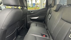 2020 (70) NISSAN COMMERCIAL NAVARA Double Cab Pick Up Tekna 2.3dCi 190 TT 4WD 4752089