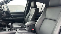 2025 (75) TOYOTA COMMERCIAL HILUX Invincible X D/Cab Pick Up 2.8 Hybrid 48V Auto 4754973