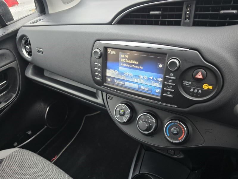 2020 (20) TOYOTA YARIS 1.5 VVT-i Y20 5dr [Bi-tone] 4751168