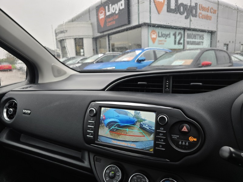 2020 (20) TOYOTA YARIS 1.5 VVT-i Y20 5dr [Bi-tone] 4751138