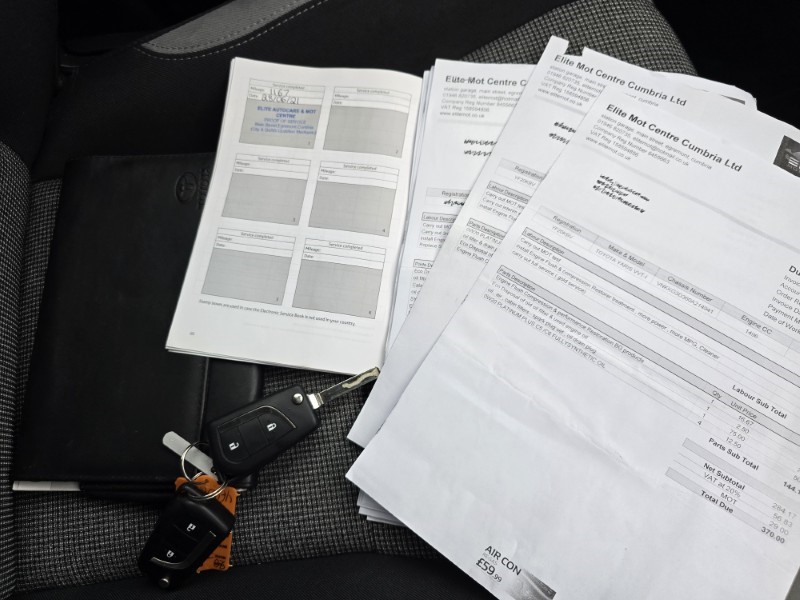 2020 (20) TOYOTA YARIS 1.5 VVT-i Y20 5dr [Bi-tone] 4751175