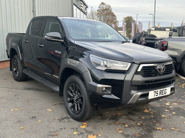2025 (75) TOYOTA COMMERCIAL HILUX Invincible X D/Cab Pick Up 2.8 Hybrid 48V Auto