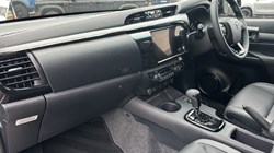 2025 (75) TOYOTA COMMERCIAL HILUX Invincible X D/Cab Pick Up 2.8 Hybrid 48V Auto 4737148