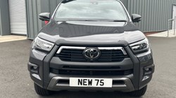 2025 (75) TOYOTA COMMERCIAL HILUX Invincible X D/Cab Pick Up 2.8 Hybrid 48V Auto 4737131