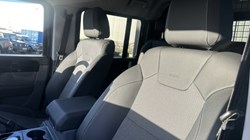 2025 (25) INEOS GRENADIER 3.0 T 6dr Auto 4788175