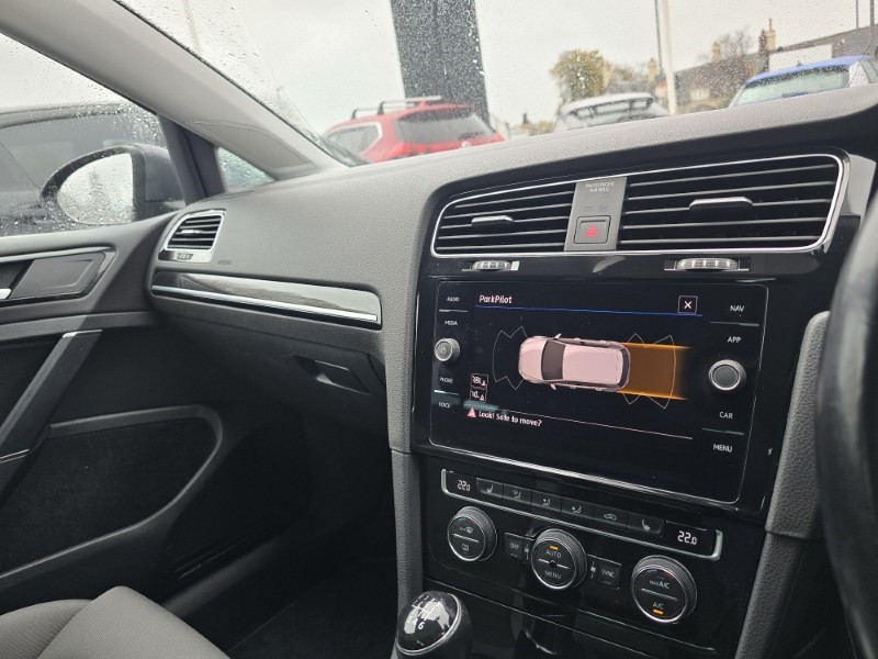 2020 (20) VOLKSWAGEN GOLF 1.5 TSI EVO 150 GT Edition 5dr 4753385