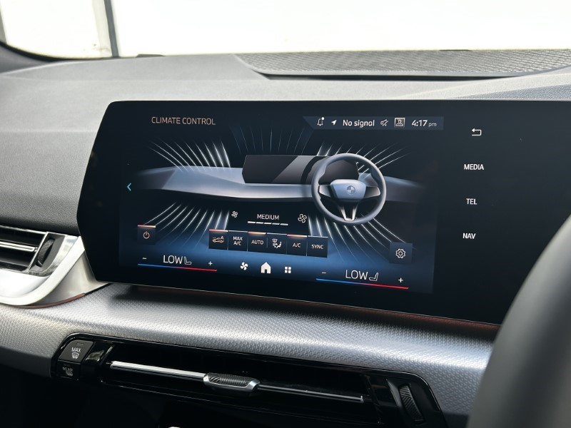  BMW 2 SERIES 220i MHT M Sport 5dr DCT 3560911