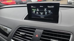 2018 (18) AUDI Q3 2.0 TDI Black Edition 5dr 4806678