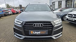 2018 (18) AUDI Q3 2.0 TDI Black Edition 5dr 4806632