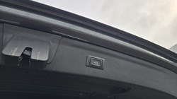 2018 (18) AUDI Q3 2.0 TDI Black Edition 5dr 4806643