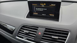 2018 (18) AUDI Q3 2.0 TDI Black Edition 5dr 4806673